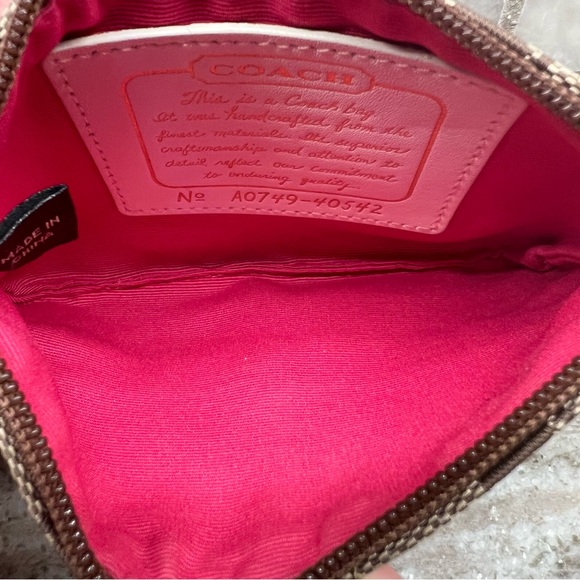 Coach Multicolor Clutch & Wristlet - Picture 4 of 10